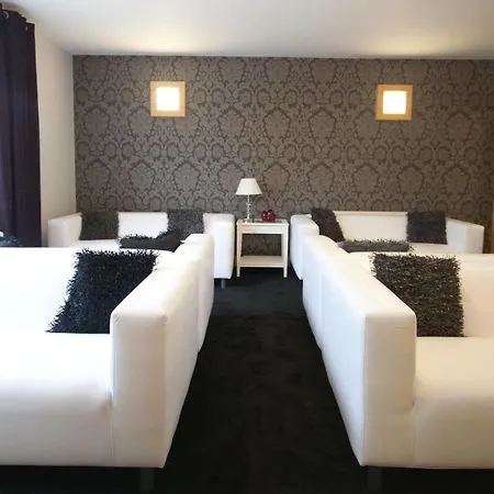 Dublin Airport Manor By Thekeycollections