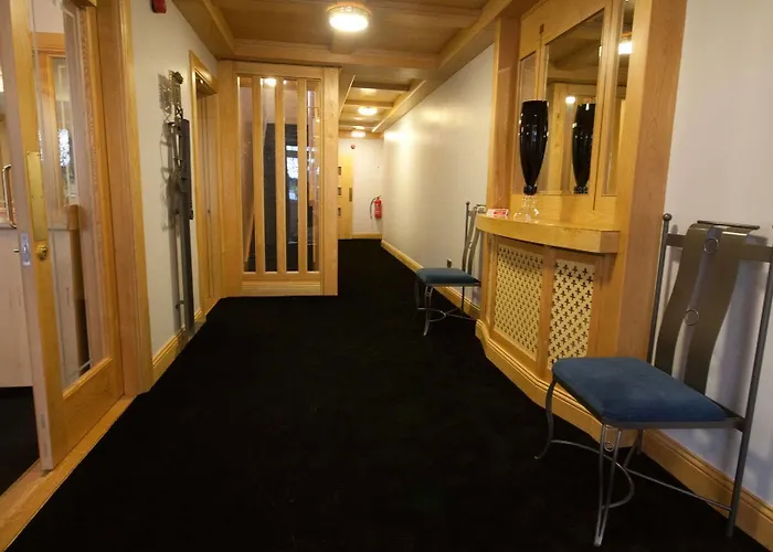 Dublin Airport Manor